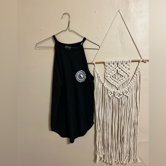 Black TBar Tank - Picture 2 of 3